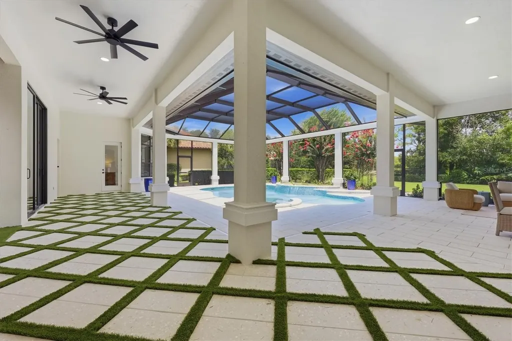 9261 Mcdaniel Lane Sarasota FL 34240