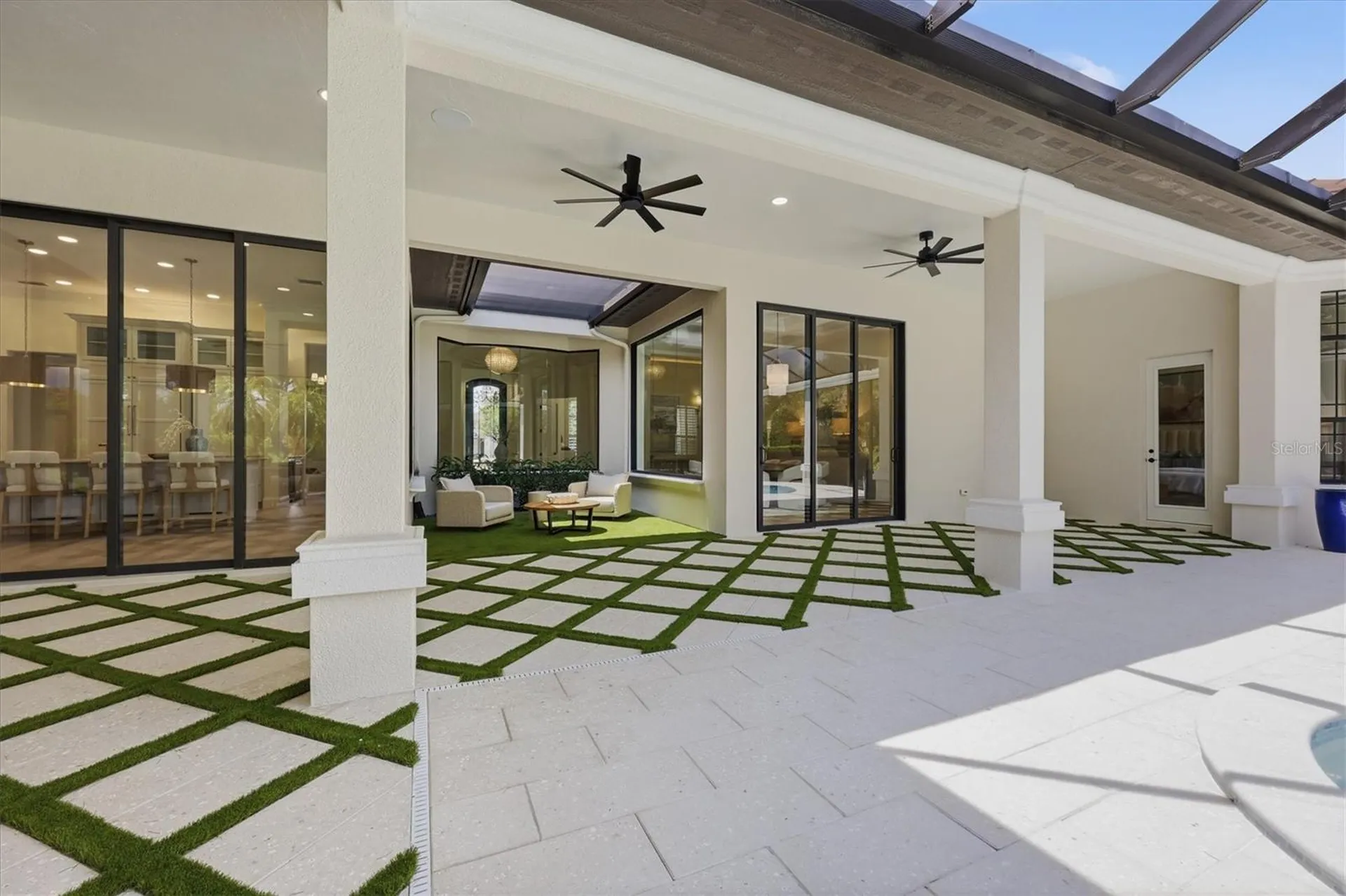 9261 Mcdaniel Lane Sarasota FL 34240