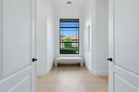 9261 Mcdaniel Lane Sarasota FL 34240