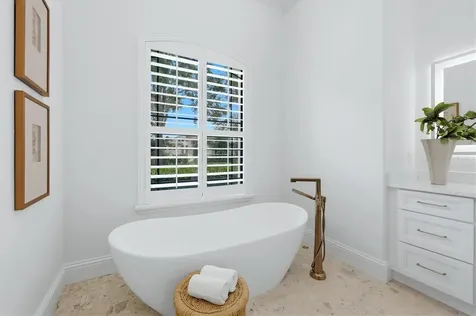 9261 Mcdaniel Lane Sarasota FL 34240