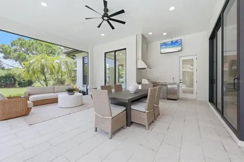 9261 Mcdaniel Lane Sarasota FL 34240