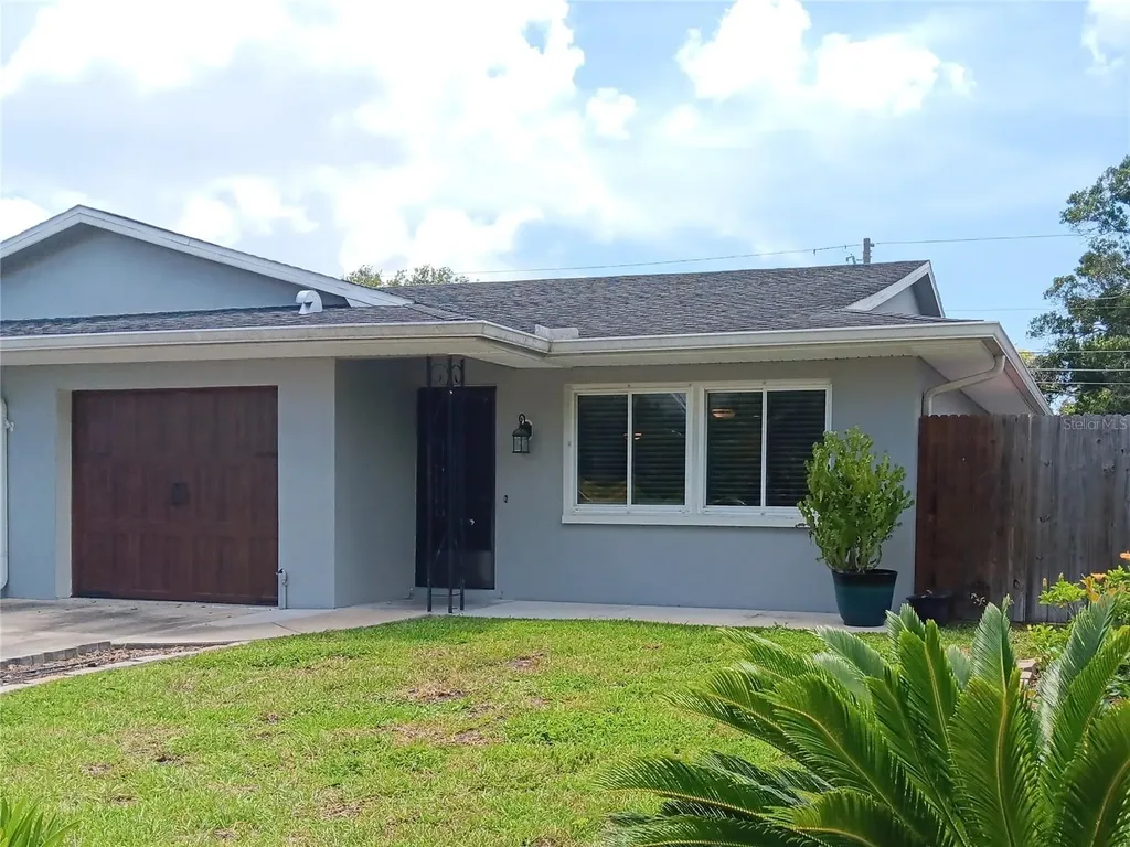 1302 Amble Lane Clearwater FL 33755