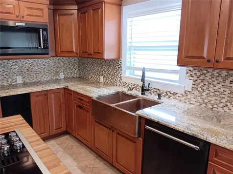 1302 Amble Lane Clearwater FL 33755
