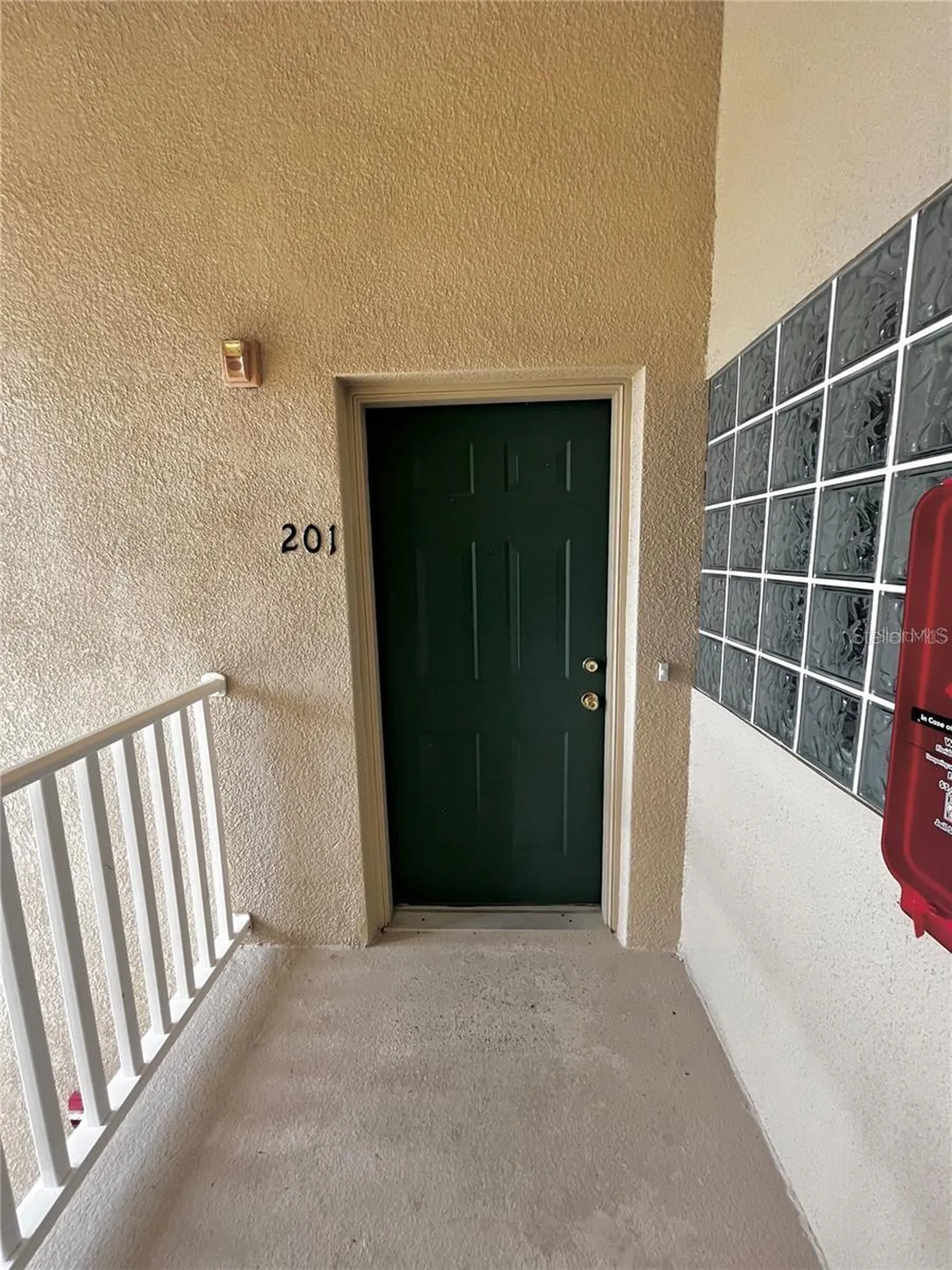 6011 Skydale Way Riverview FL 33578