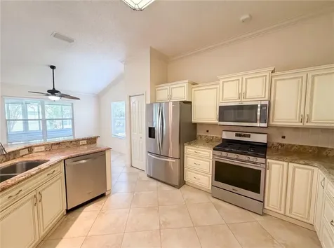 1422 Segovia Place The Villages FL 32162
