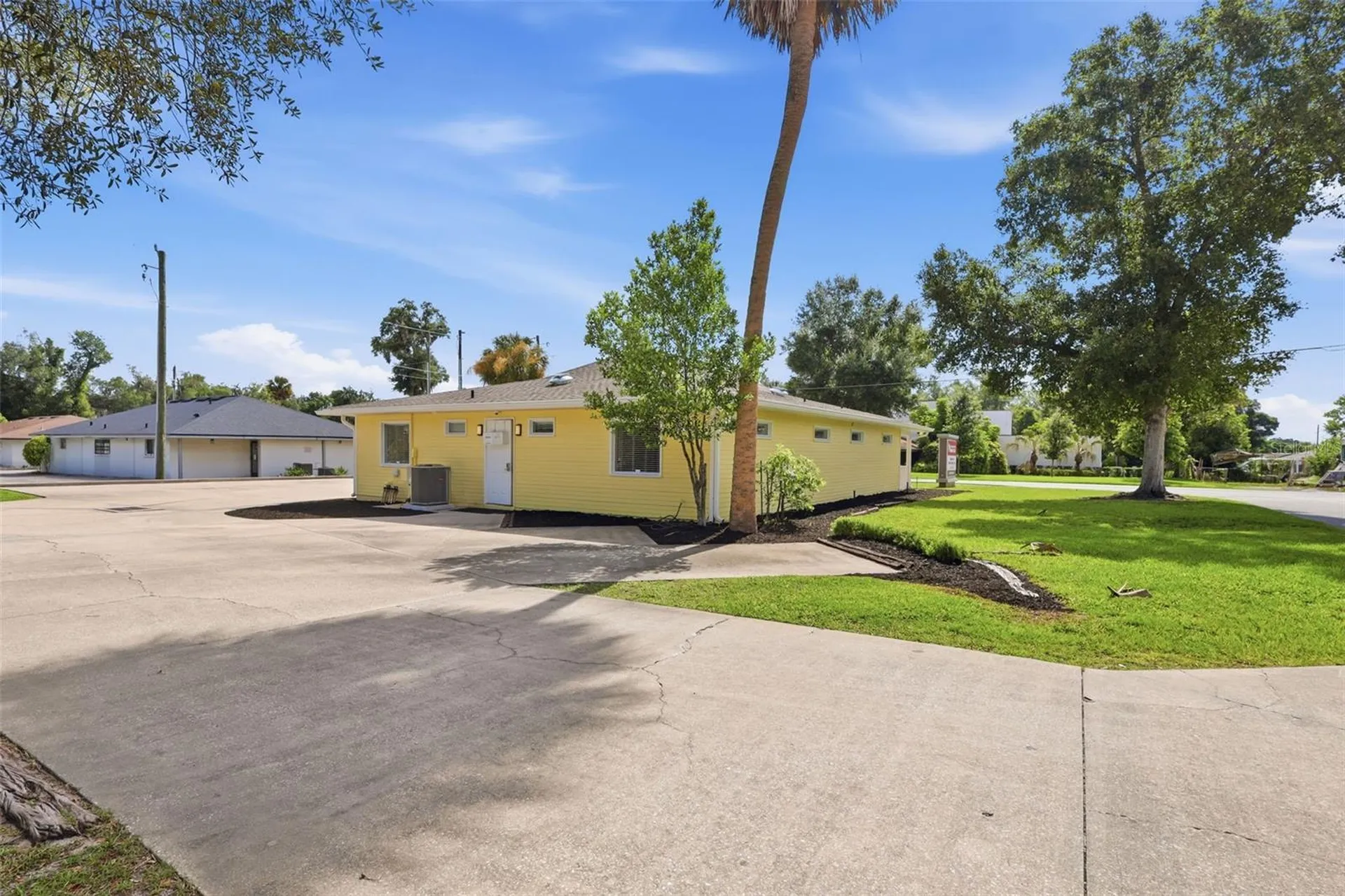 800 N Stone Street Deland FL 32720