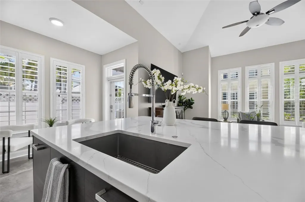 5401 Cafrey Place Apollo Beach FL 33572