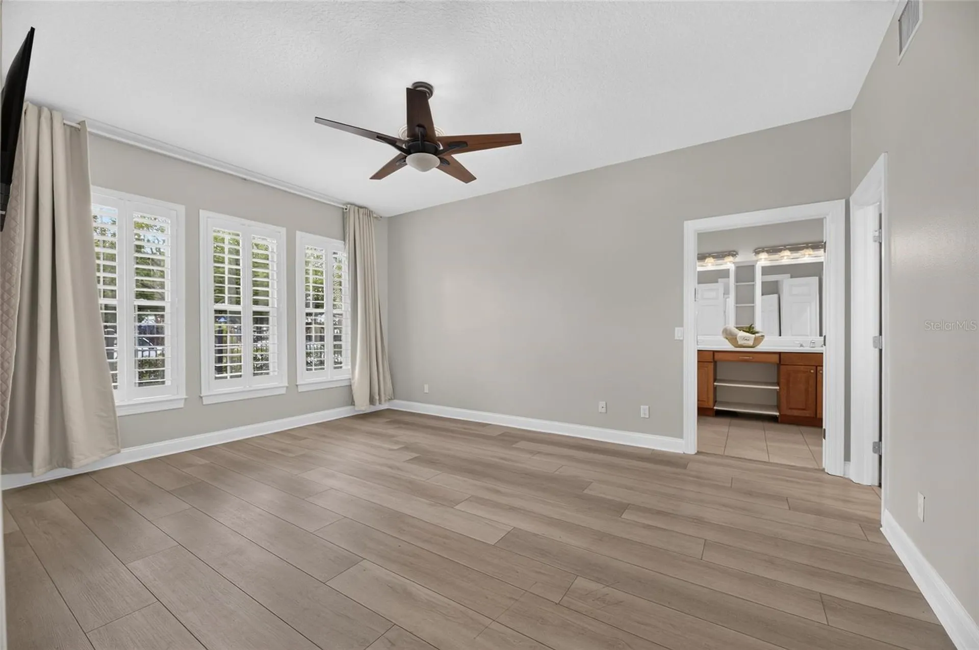 5401 Cafrey Place Apollo Beach FL 33572