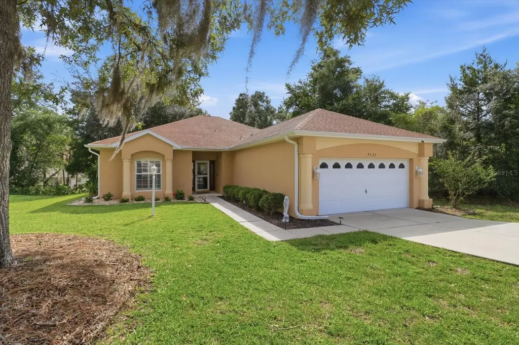 9745 SW 196th Circle Dunnellon FL 34432