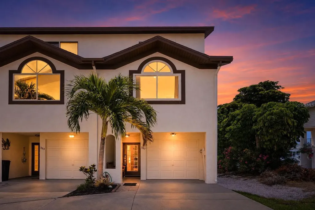 367 Madeira Circle Tierra Verde FL 33715