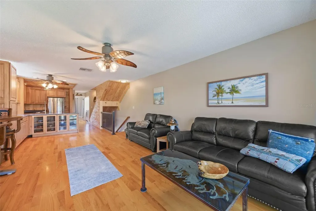 367 Madeira Circle Tierra Verde FL 33715
