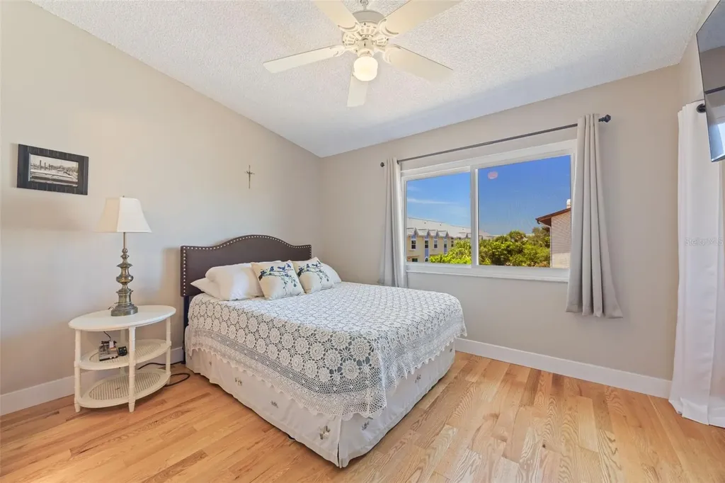 367 Madeira Circle Tierra Verde FL 33715