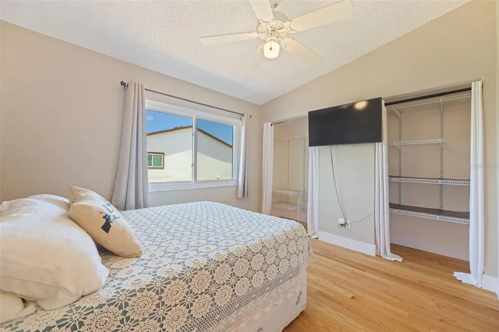 367 Madeira Circle Tierra Verde FL 33715
