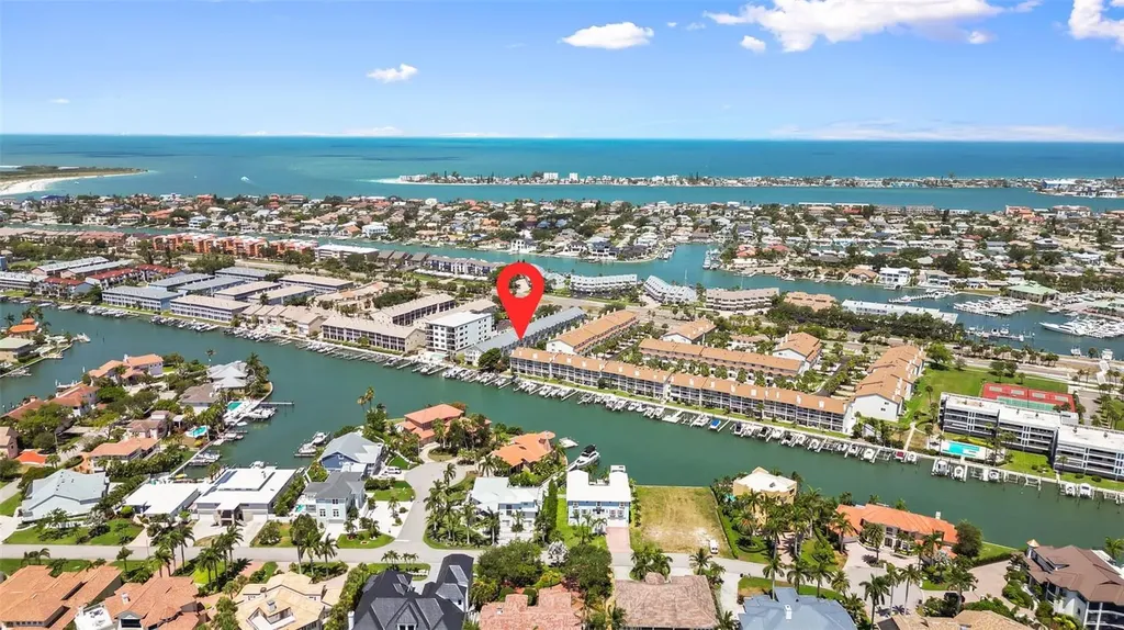 367 Madeira Circle Tierra Verde FL 33715