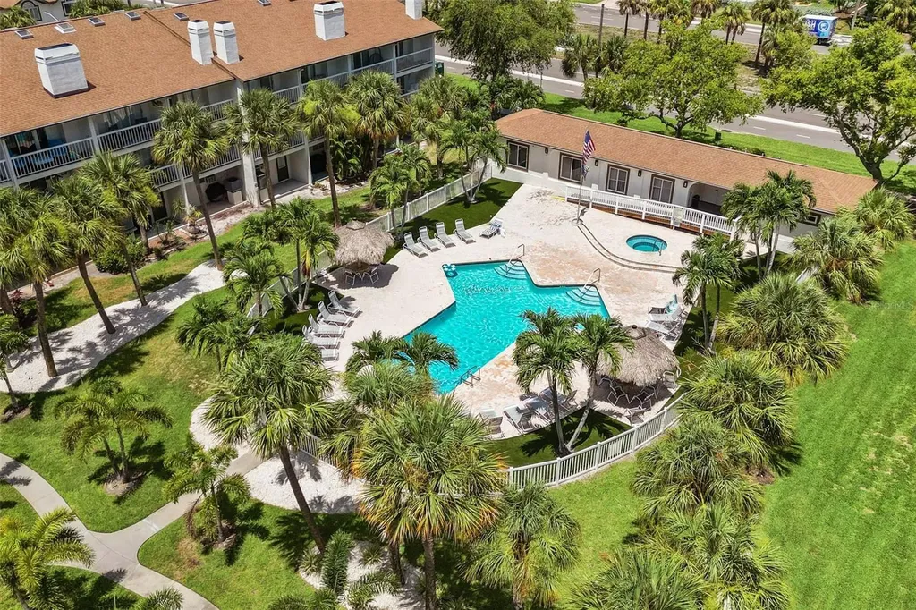 367 Madeira Circle Tierra Verde FL 33715