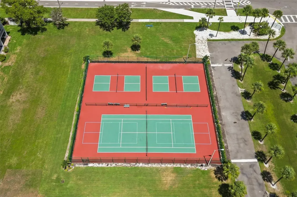 367 Madeira Circle Tierra Verde FL 33715