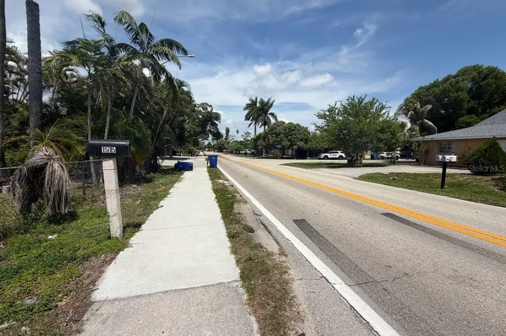 1515 Maple Drive Fort Myers FL 33907