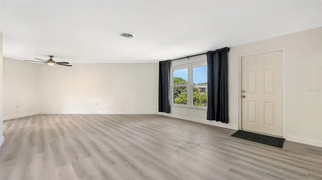 2512 Post Road Sarasota FL 34231