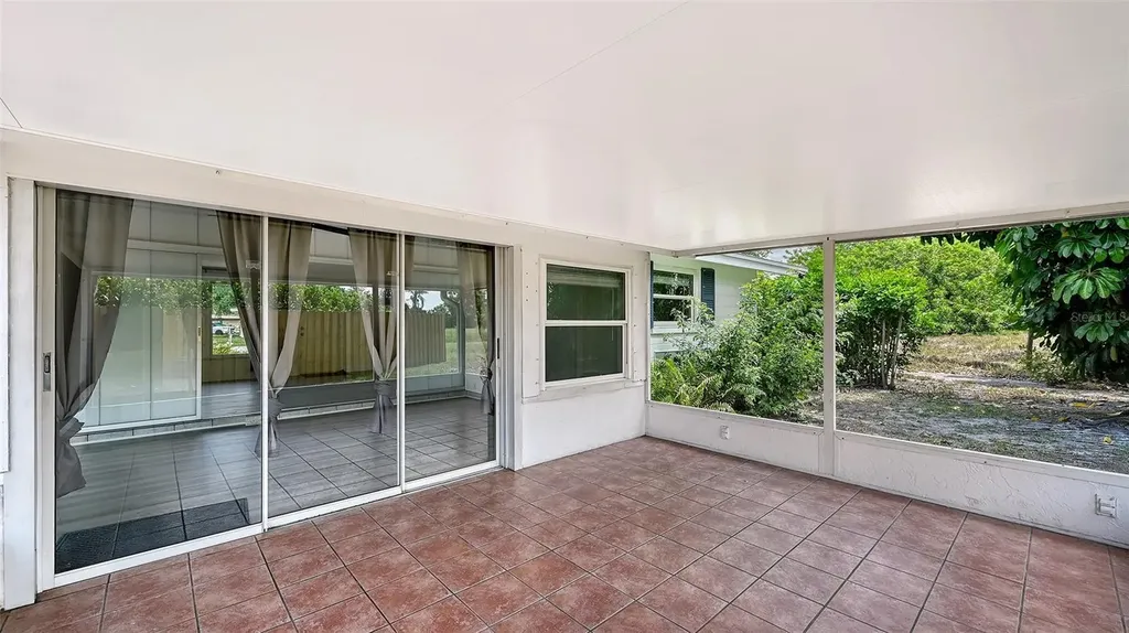 2512 Post Road Sarasota FL 34231
