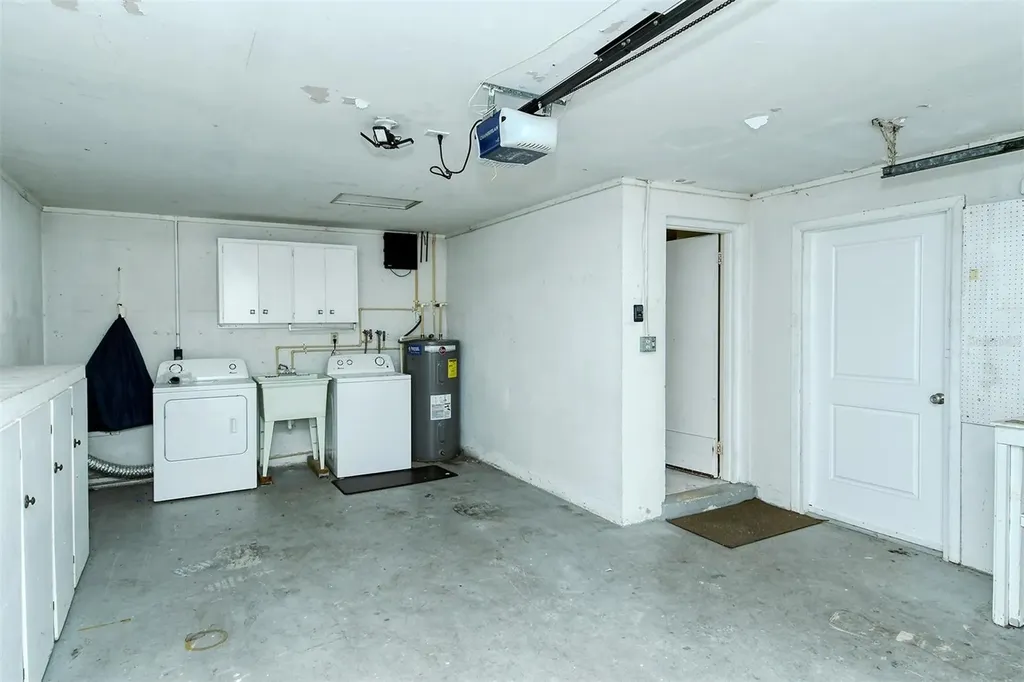 2512 Post Road Sarasota FL 34231