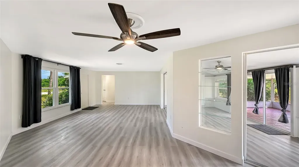 2512 Post Road Sarasota FL 34231