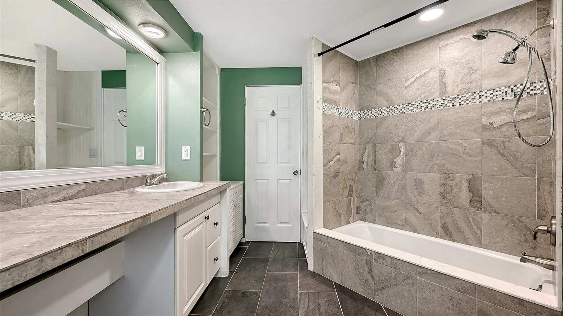 2512 Post Road Sarasota FL 34231