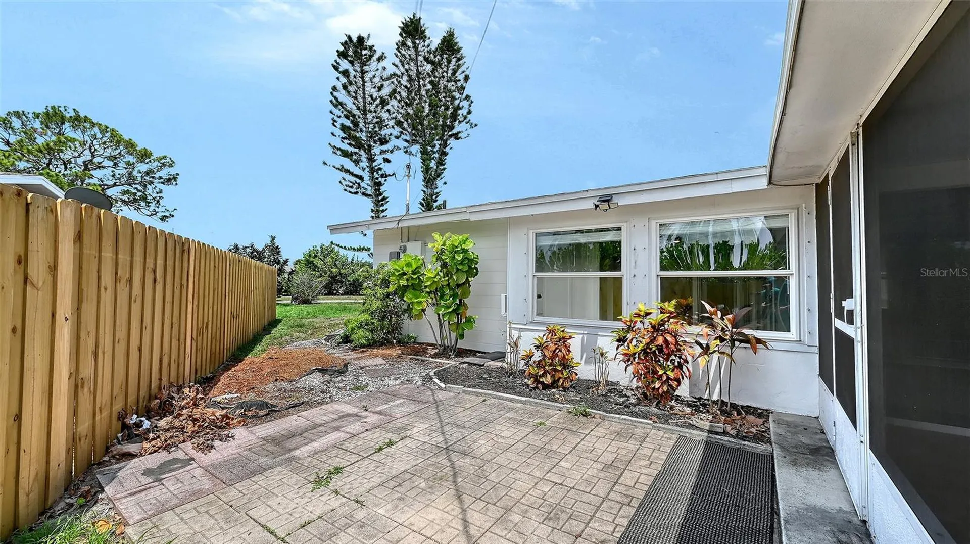 2512 Post Road Sarasota FL 34231