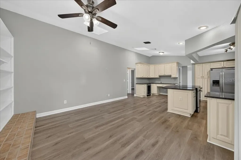 854 Christina Circle Oldsmar FL 34677