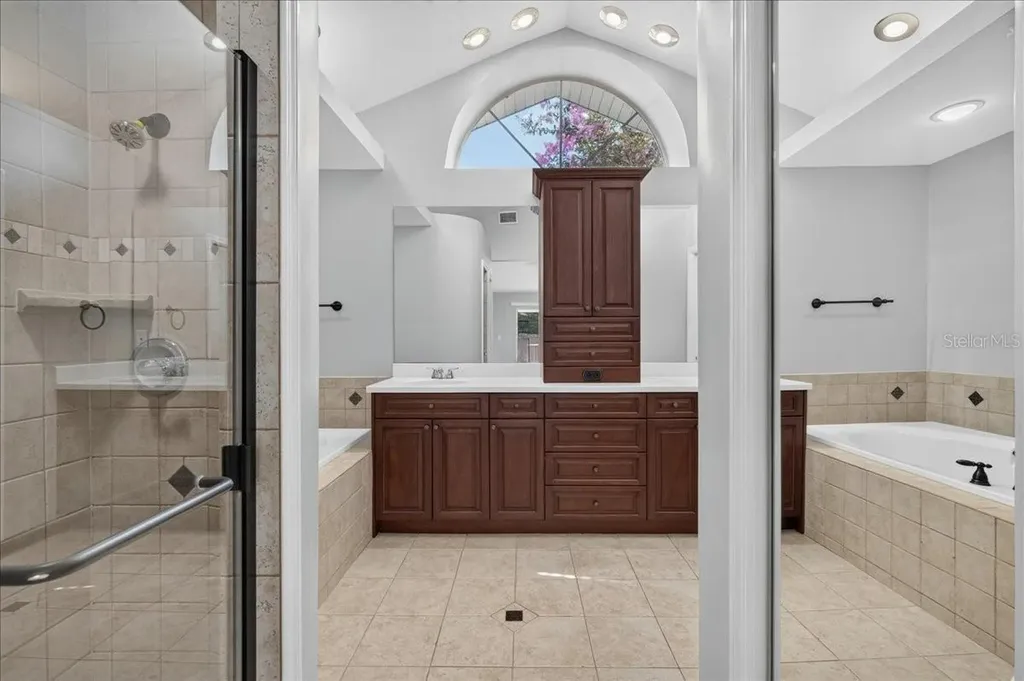 854 Christina Circle Oldsmar FL 34677