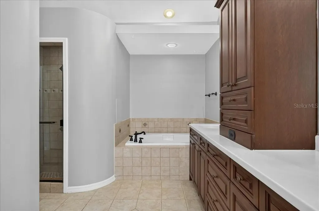 854 Christina Circle Oldsmar FL 34677