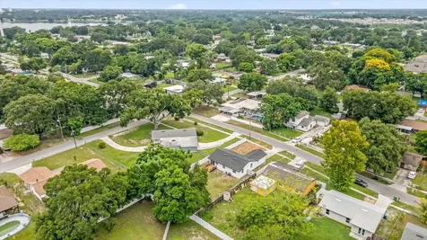 1730 Avenue C NE Winter Haven FL 33881