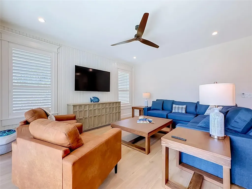 2918 Gulf Drive Bradenton Beach FL 34217