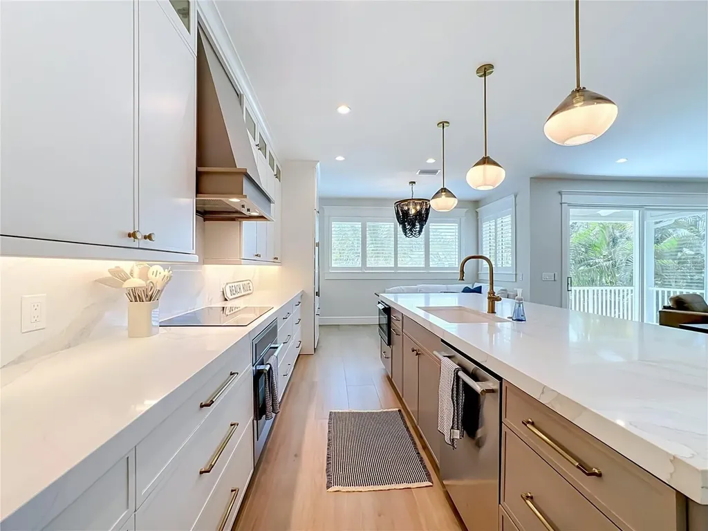 2918 Gulf Drive Bradenton Beach FL 34217
