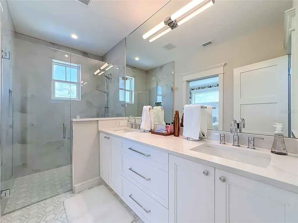 2918 Gulf Drive Bradenton Beach FL 34217