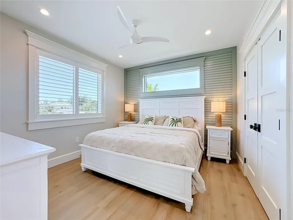 2918 Gulf Drive Bradenton Beach FL 34217