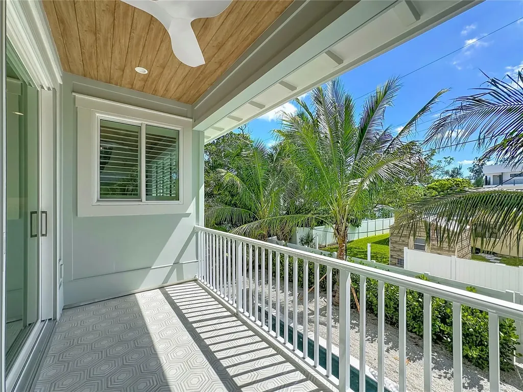2918 Gulf Drive Bradenton Beach FL 34217