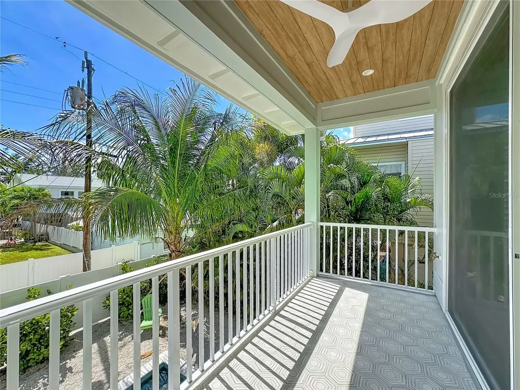 2918 Gulf Drive Bradenton Beach FL 34217