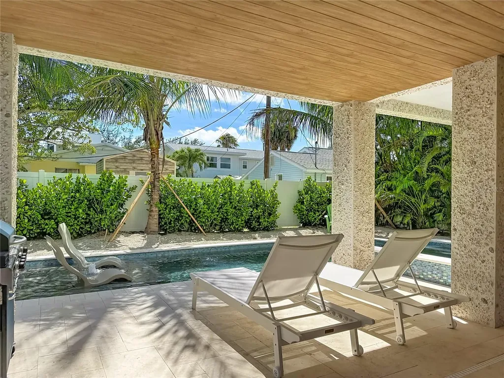 2918 Gulf Drive Bradenton Beach FL 34217