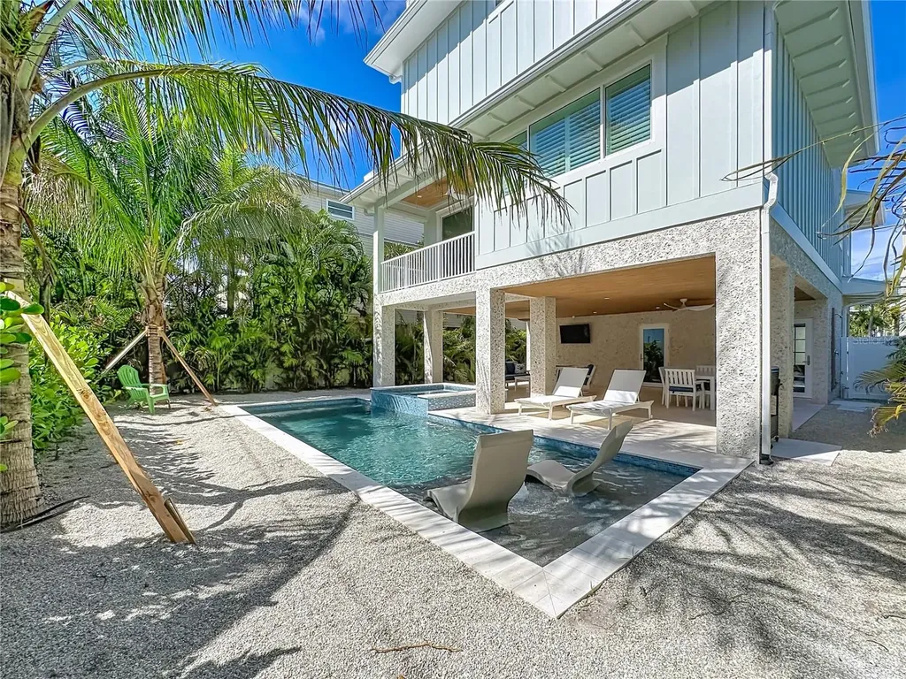 2918 Gulf Drive Bradenton Beach FL 34217