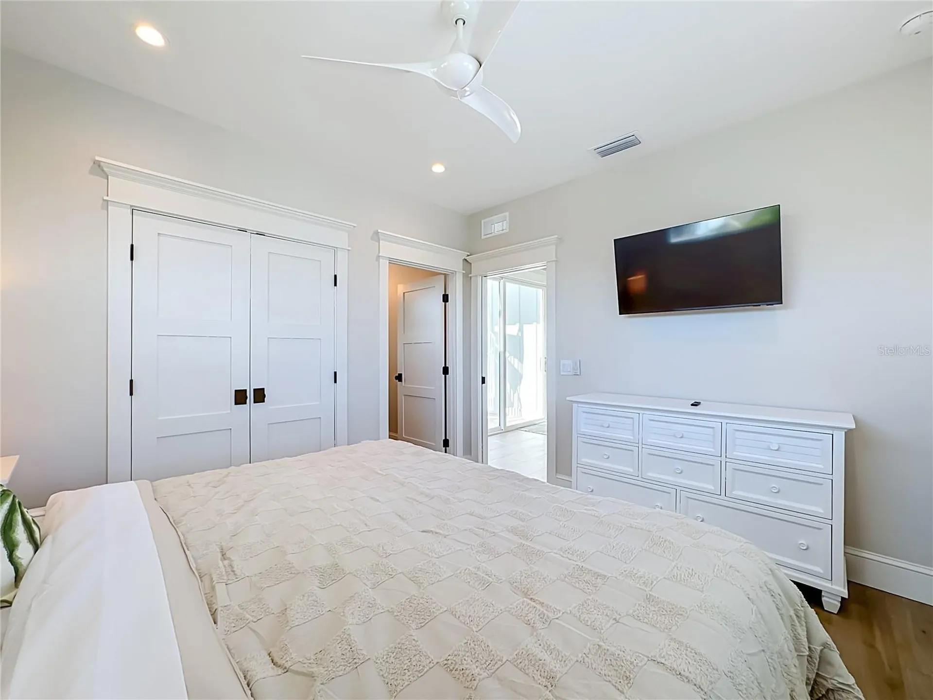 2918 Gulf Drive Bradenton Beach FL 34217