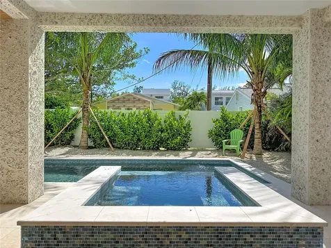 2918 Gulf Drive Bradenton Beach FL 34217