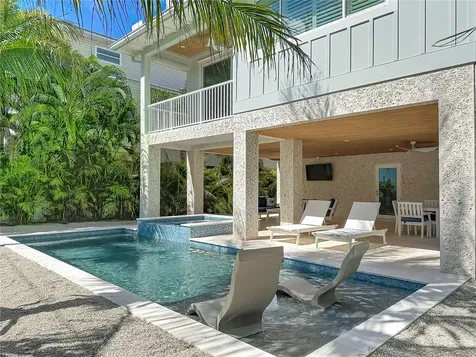 2918 Gulf Drive Bradenton Beach FL 34217