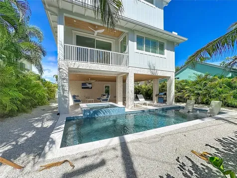 2918 Gulf Drive Bradenton Beach FL 34217