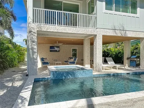 2918 Gulf Drive Bradenton Beach FL 34217
