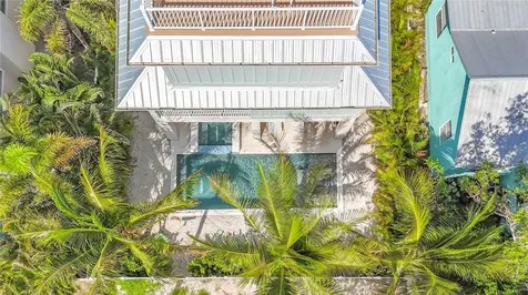 2918 Gulf Drive Bradenton Beach FL 34217