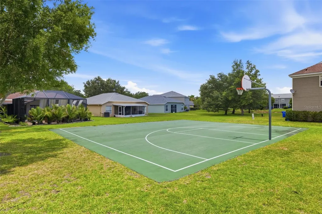 12440 Country White Circle Tampa FL 33635