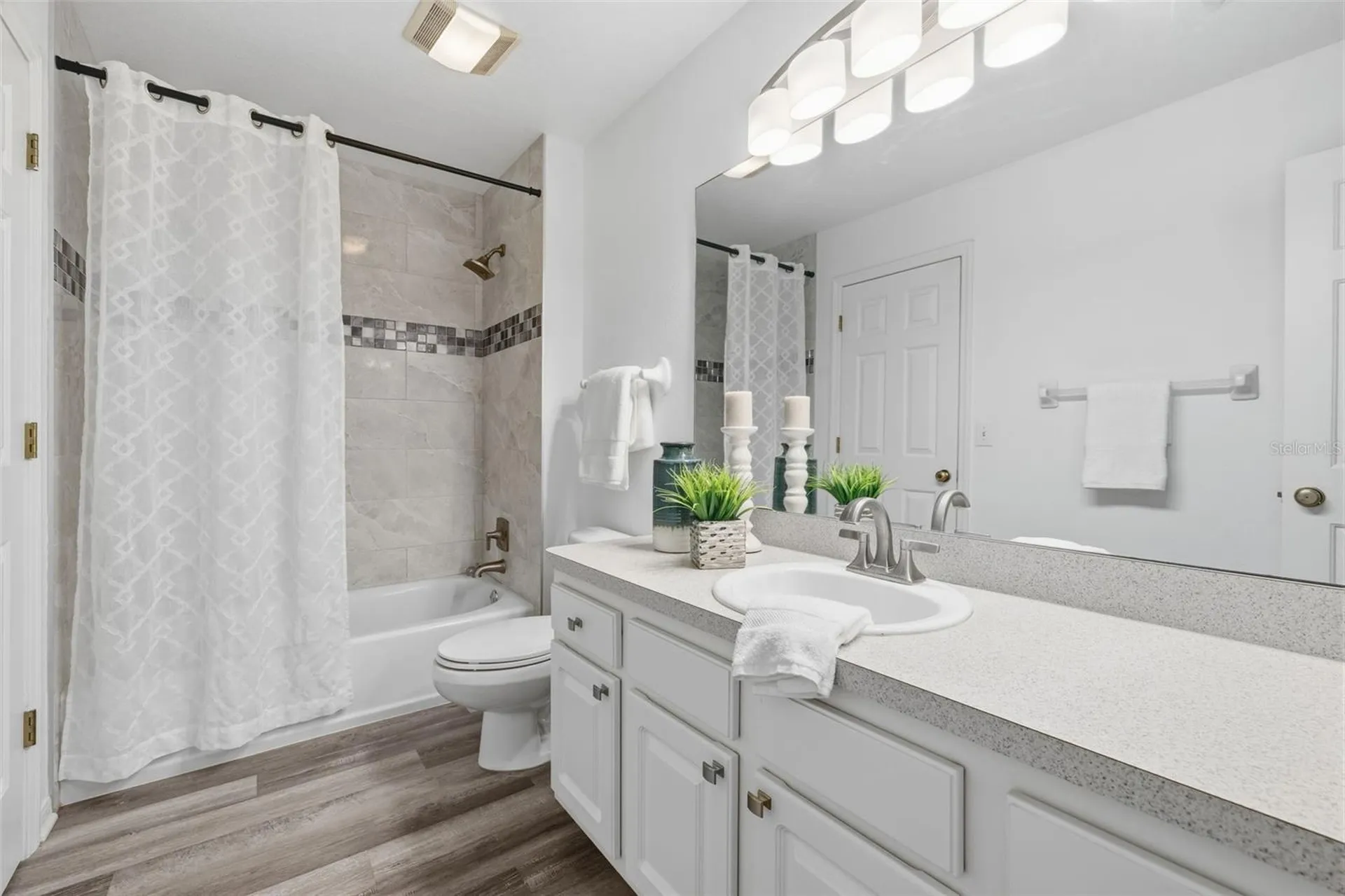 12440 Country White Circle Tampa FL 33635