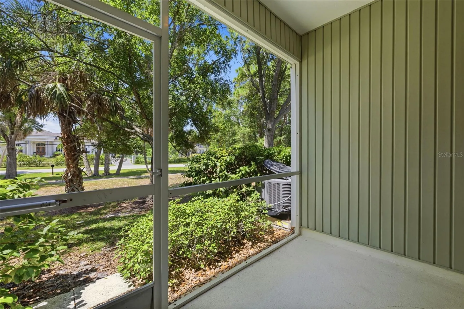 12440 Country White Circle Tampa FL 33635