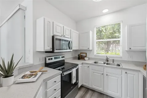 12440 Country White Circle Tampa FL 33635