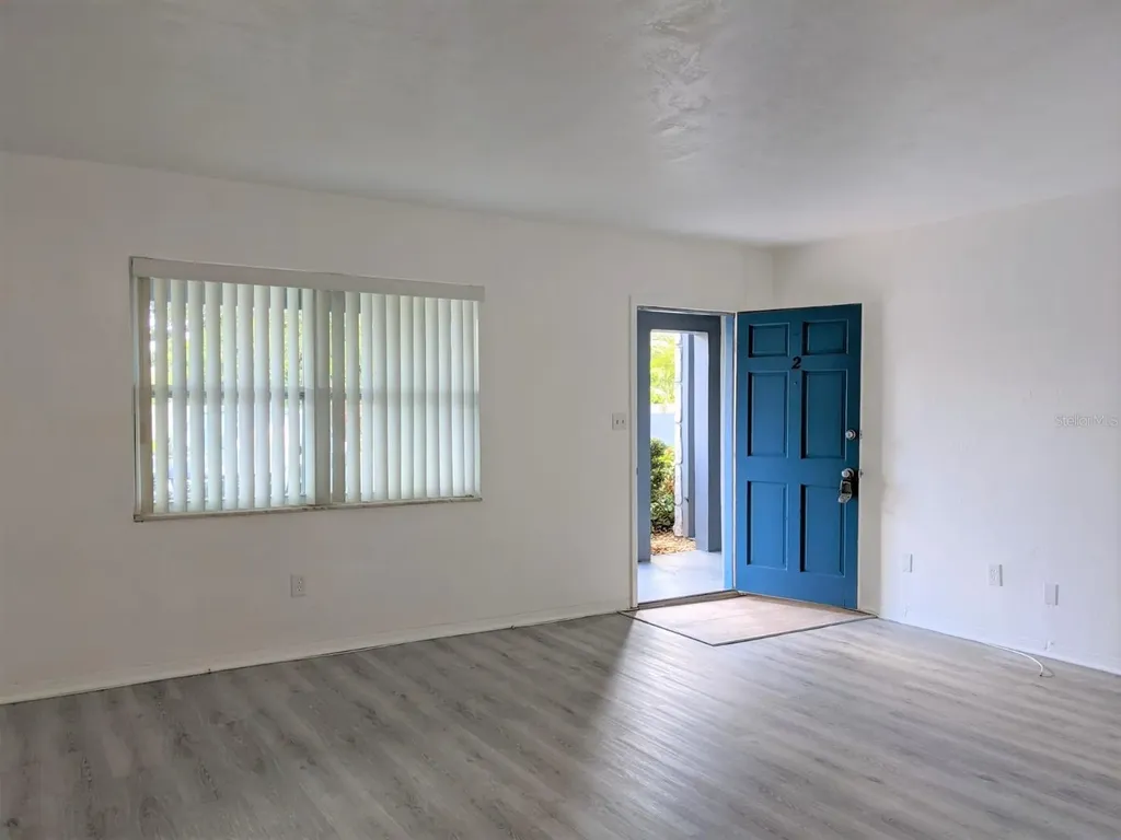 1260 70th Street N St Petersburg FL 33710